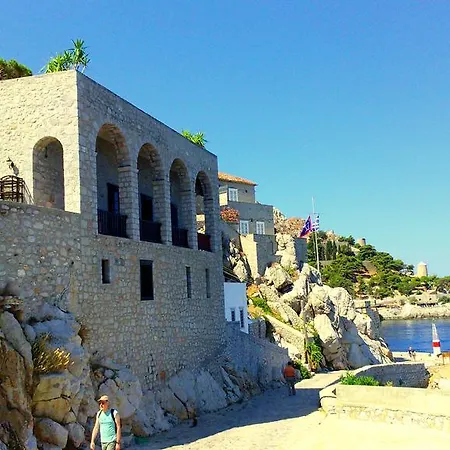 Castello *
