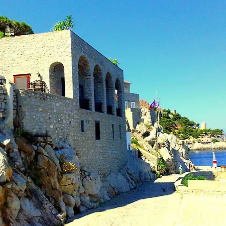 Castello * Hydra (Saronic Islands)